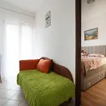 Milic - One Bedroom With Sea View And Terrace Lägenhet