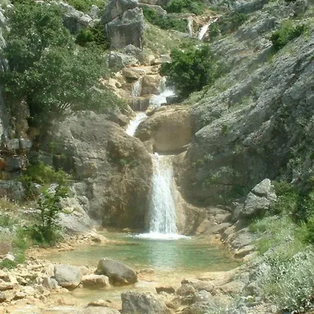 Milic - One Bedroom With Sea View And Terrace